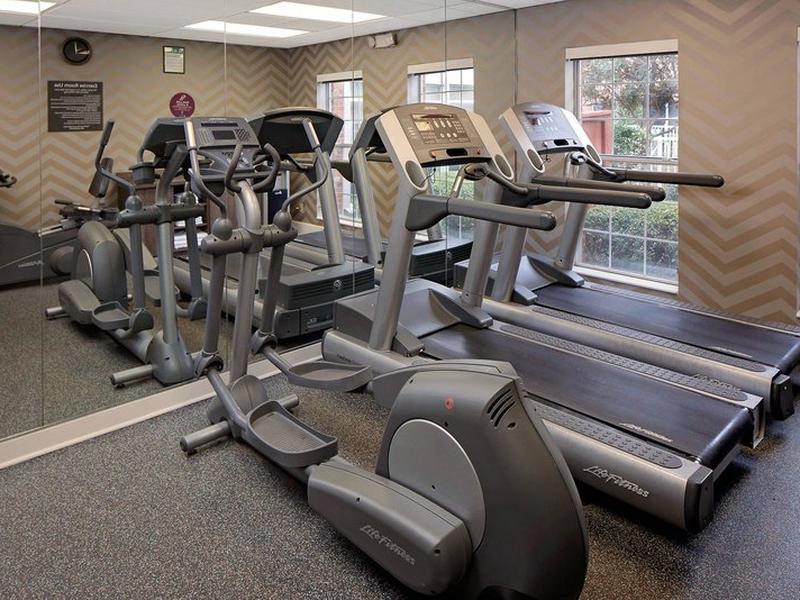 1881705F003DB25A12E77176EEACE695