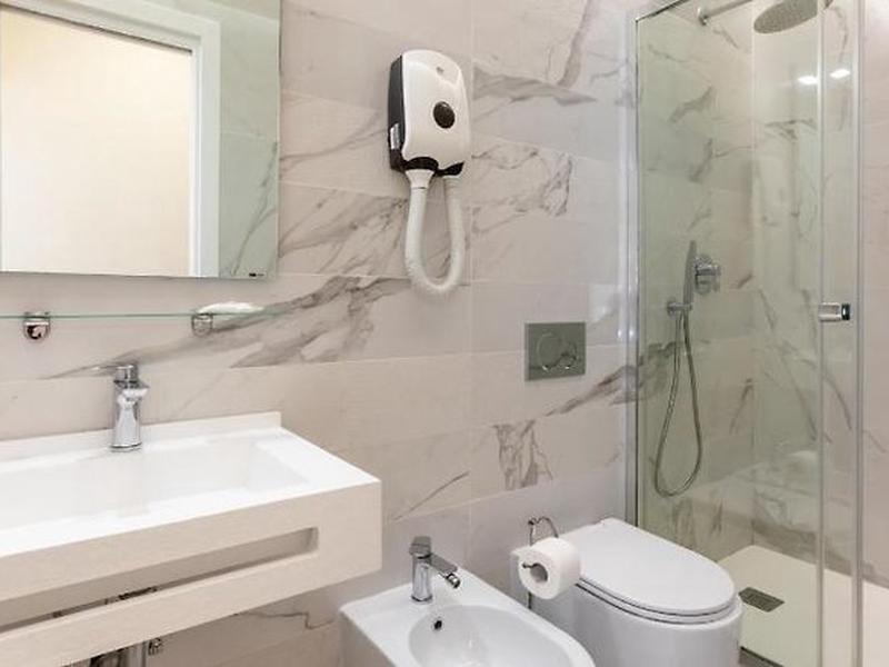 F8113D22C358F5DAA60401D0C47929F7