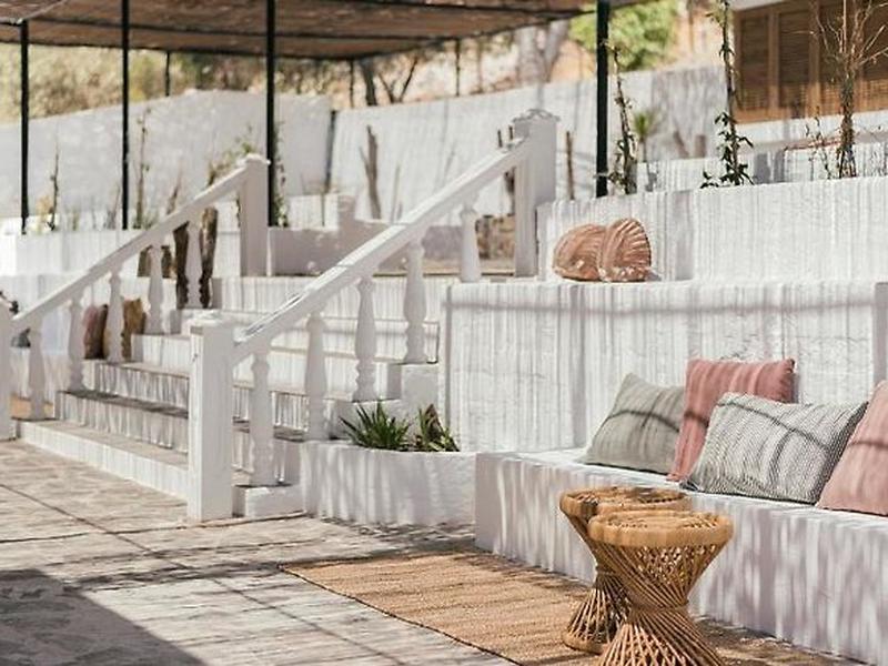 FE9720AD526F59DDC6ECF0542206663D