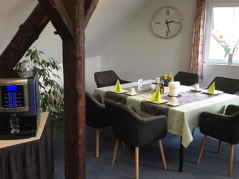 0FC109C5FDA1FD9CC12BAFDA2301BD69