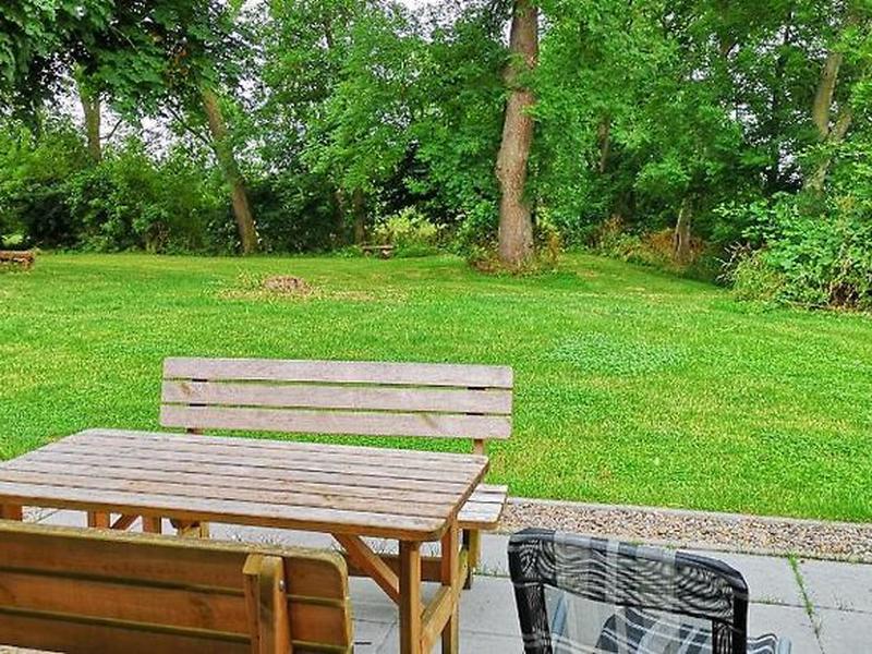 F76EE6D36C718C297F57ACF8A46A301B