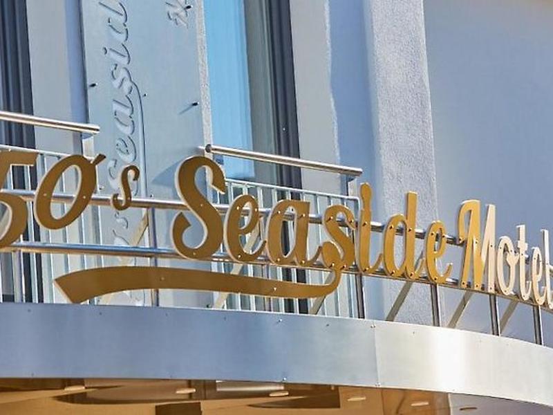 3481BAD832F2C03C6D9D8A8099B48CC2