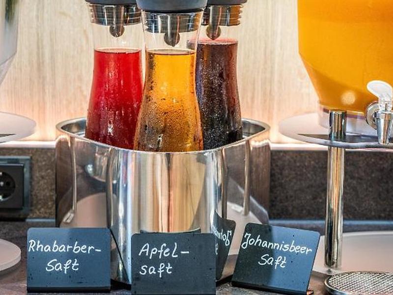 61C9D035D6294BD6371B1F22137E9AA2