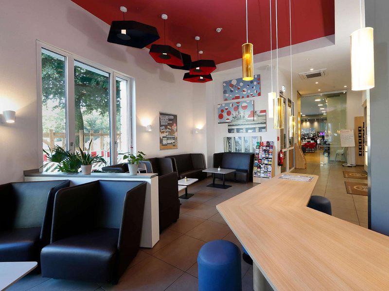 D898A46DC330B7F79B66A745014E7756