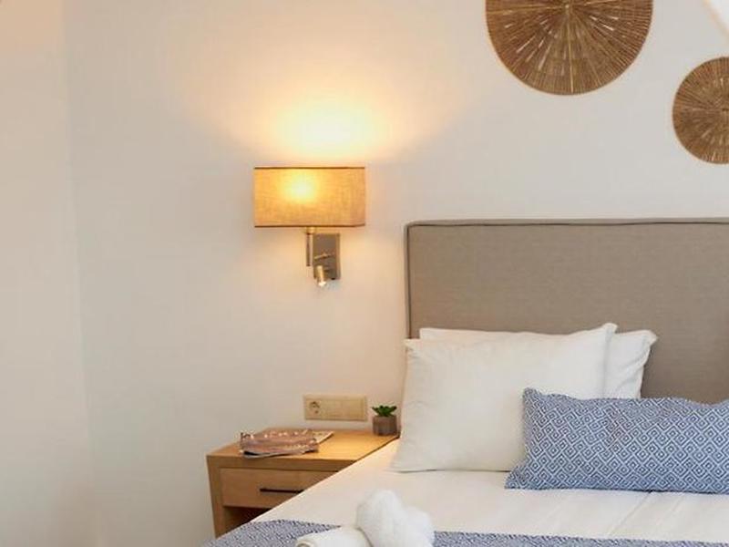 89E9FF0940531BCBC35A444D795E12C6