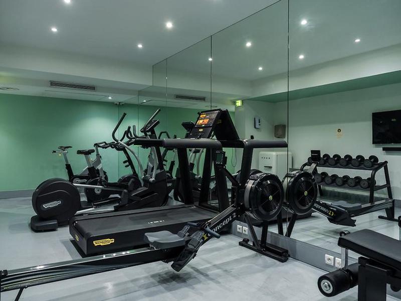 8AE6F0433995243D1FCD4E2FADD80798