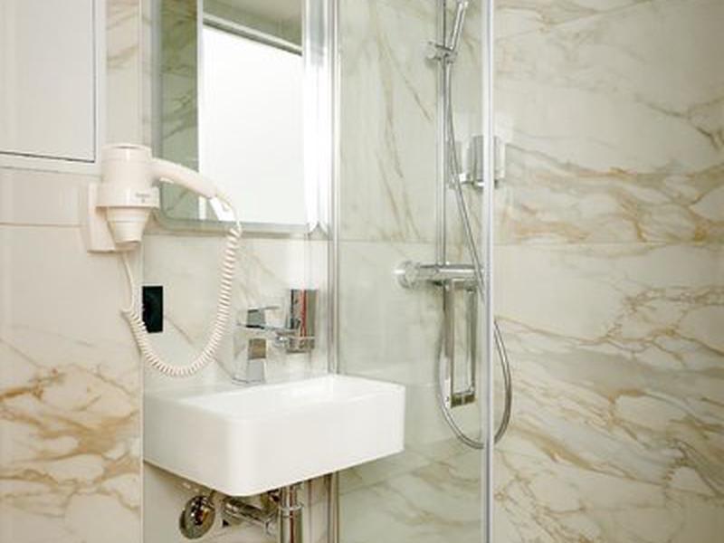 57993E5F75A0CDC7FA72D290FCE8B501