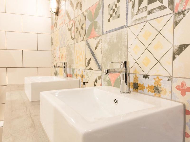 21498210A7FDB83A67A469792DFAE09C