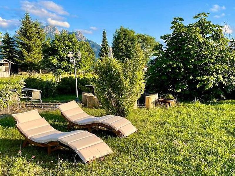 305A0988AD98FF94B18B9AF0C5E5E22F