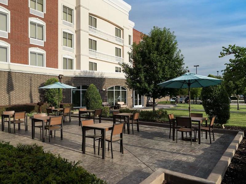 27AA456BA6066D424FFCAB841C6DA55C