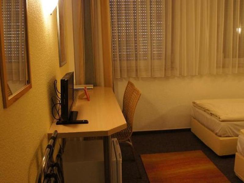 07FD6CF3571627C508D9E1D4B0E95F3B