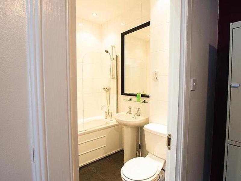 EC6A4E3528A38F57F651A082B278BCE6