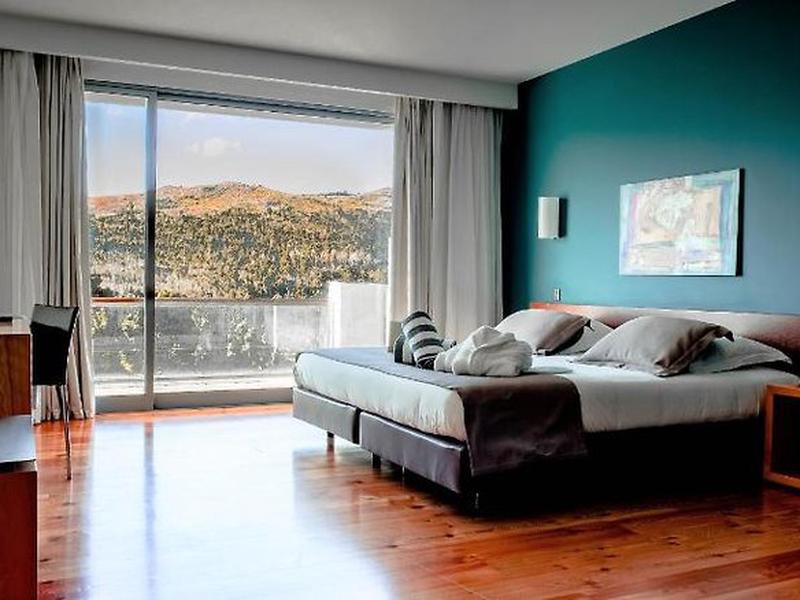 532256A8E940D3D326EA107E4C4F8AF6