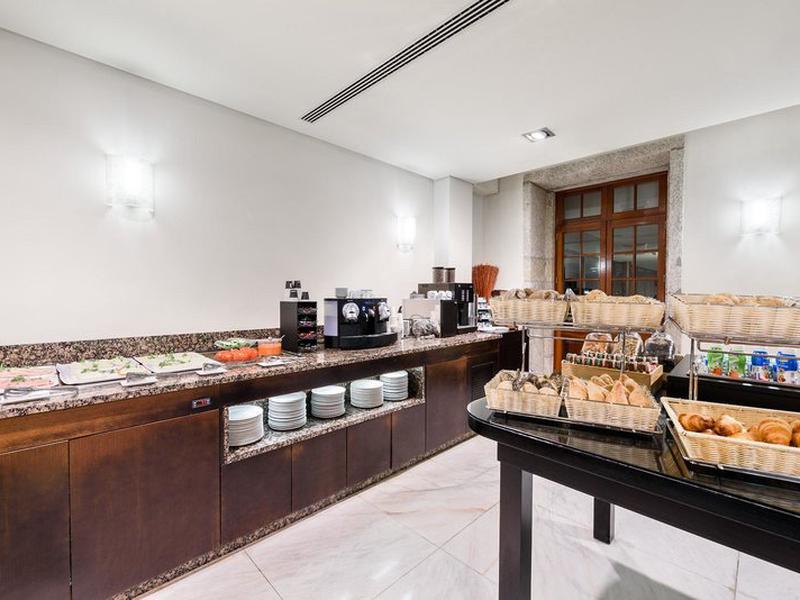 B215117D99A8414A59FF1B5E8DA143E3