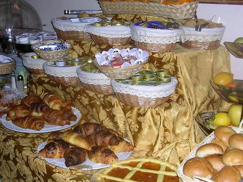 7B4A6AE6B4F06AEA0C3666F0D75D9F10