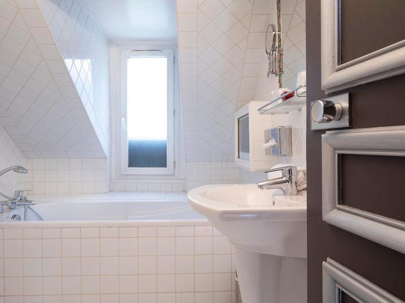 F7FD8EAAB626289319635594628C0699