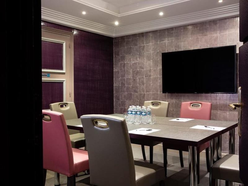 51BB7DE260E252D5B7B62D82D8FAE581