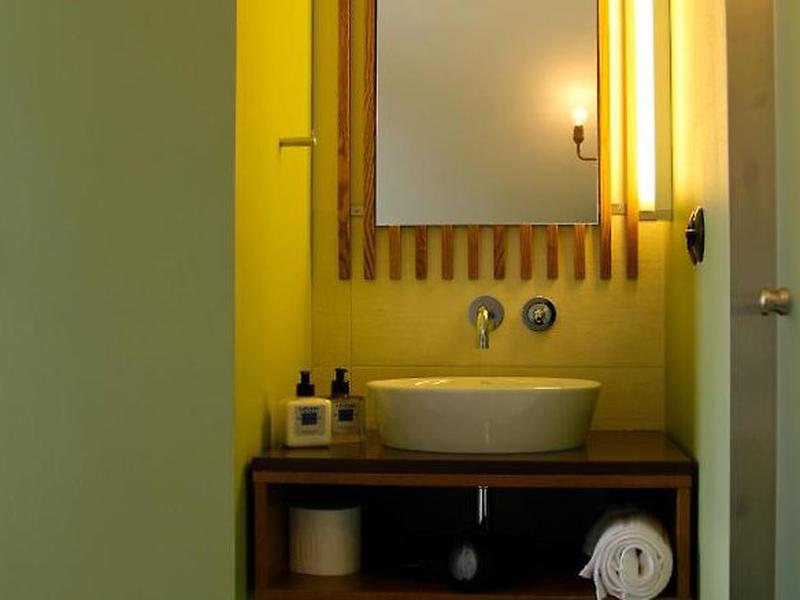 60CC03485BA1BC73F7E9A3191CA3CC76