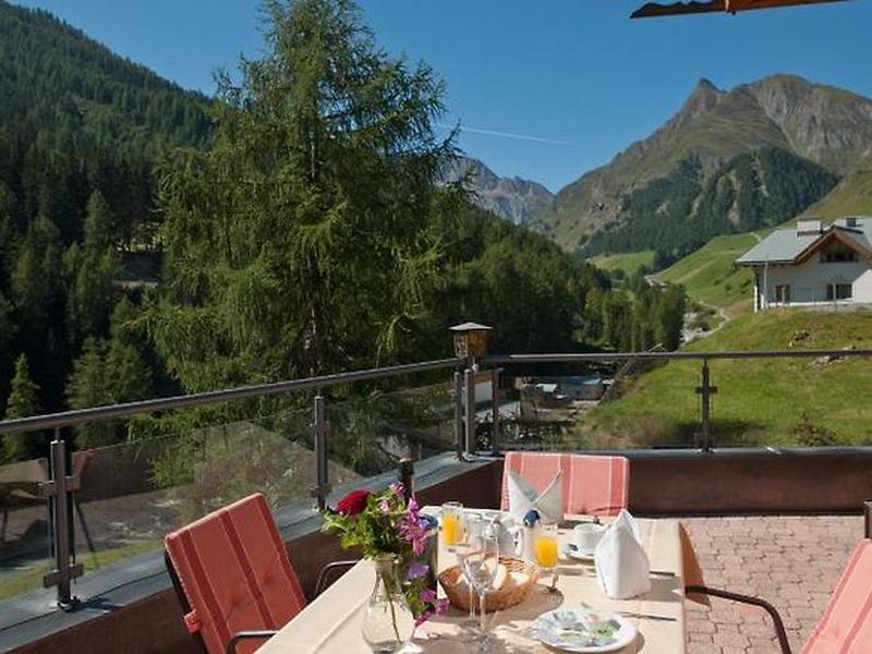 2FA0B37536420B2618289D89C991312D