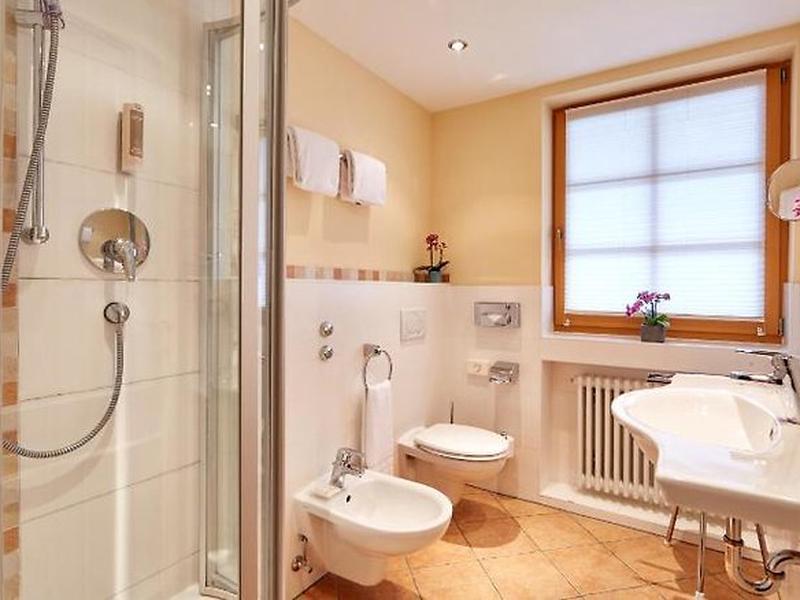 D124C22514E943E19CE091183BDDD35F