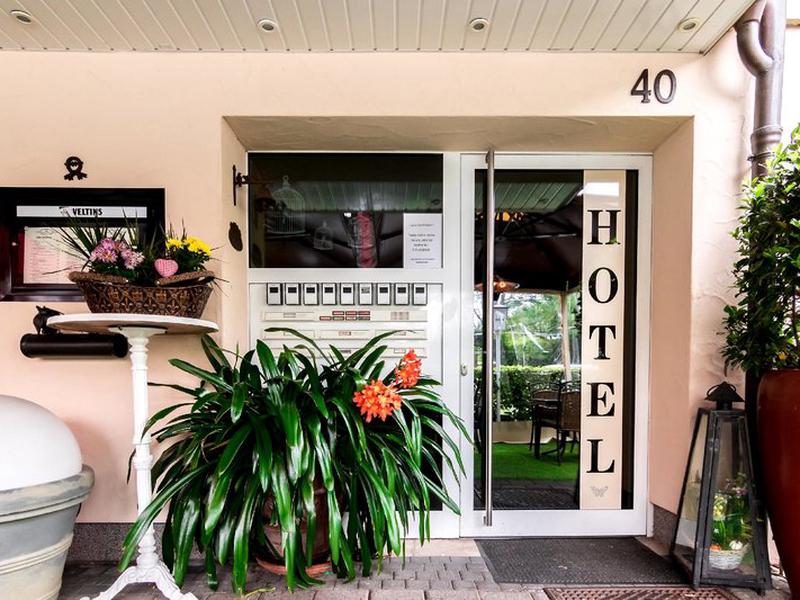 D230E39654457B3E89C6F352205535E3