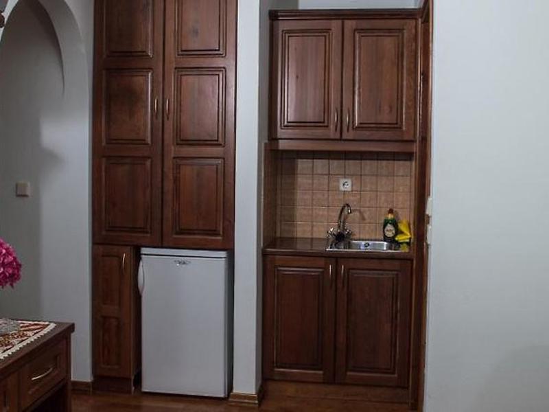 E9F3BDE77298399565B8DD9ABECCE65C