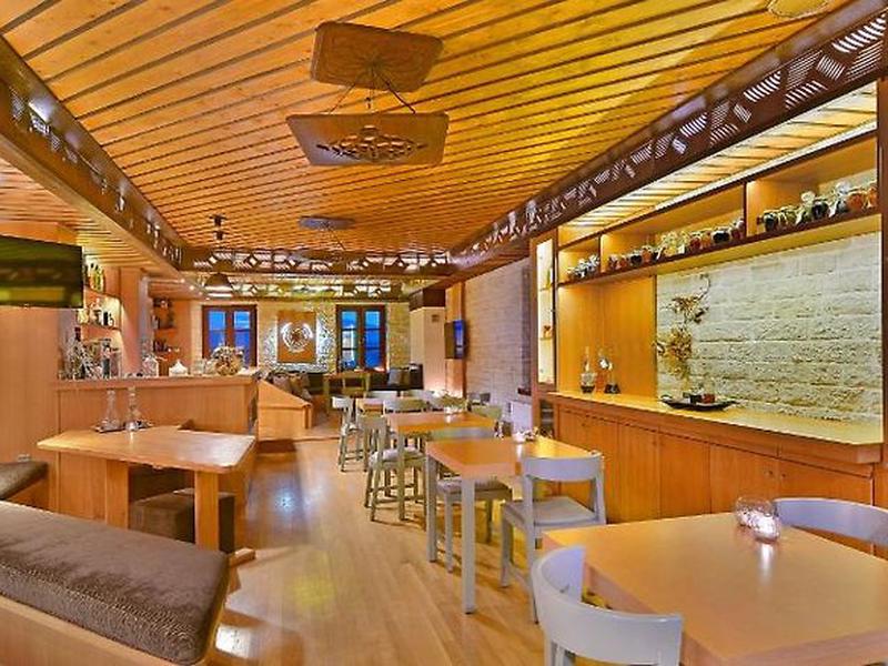 157F4027811416B112B27F55EE0FF199