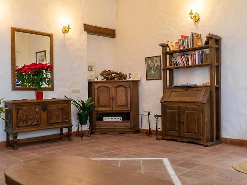 2A72464F34A0E705DF979F881B35B083