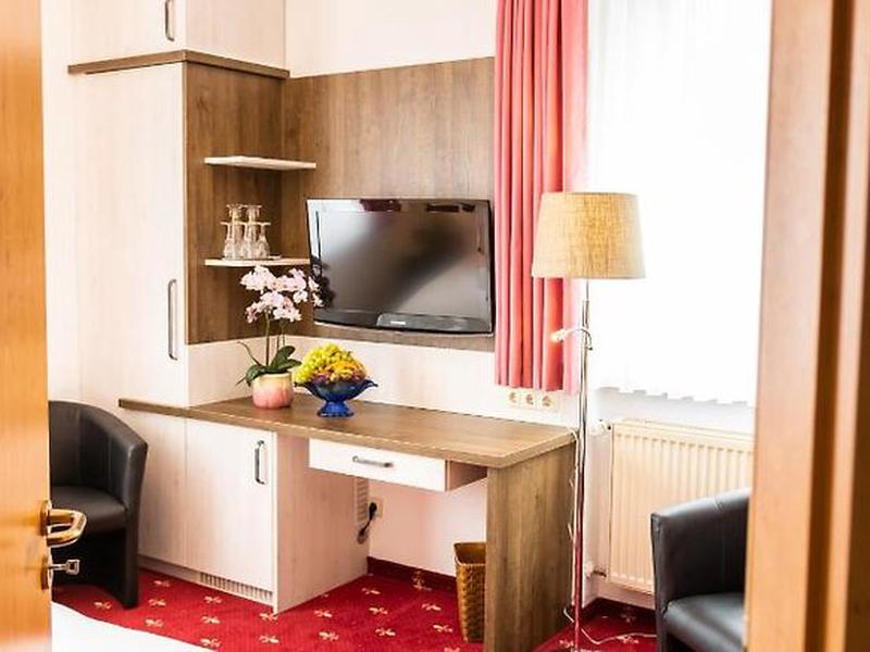 0708CEF3206A545DA6822DF57AA53950