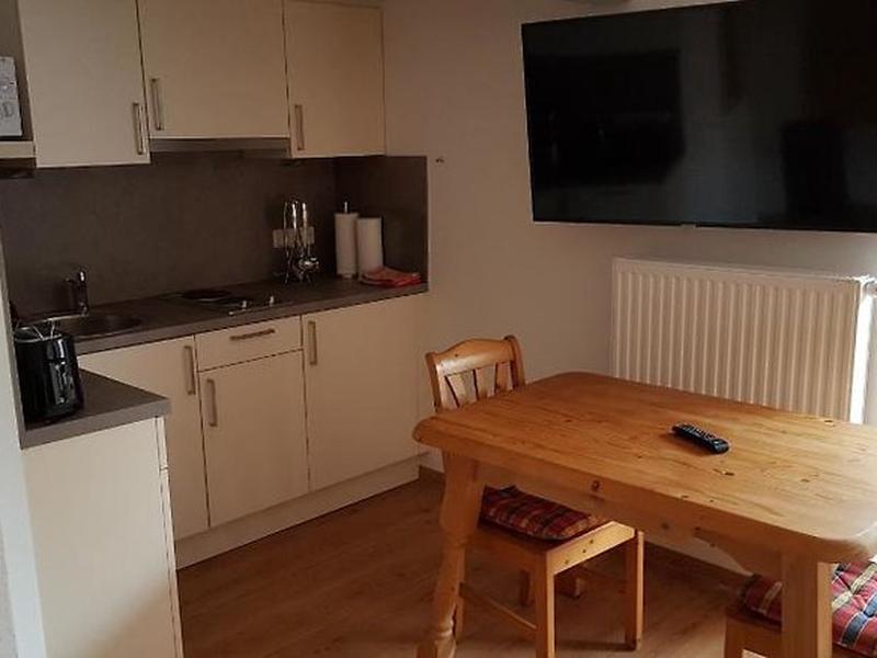 557B29A79854F2323C7A7F4C66A5E6B7