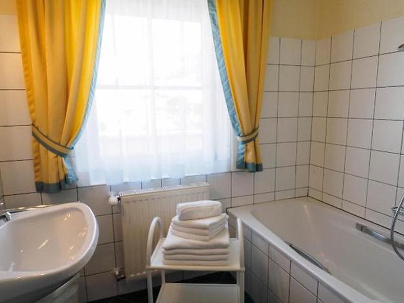 B62F7370024F148BBF24ACCD478D8F35