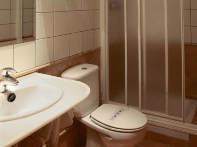 070DEBDBDDC5DF709291DCACBD09D991