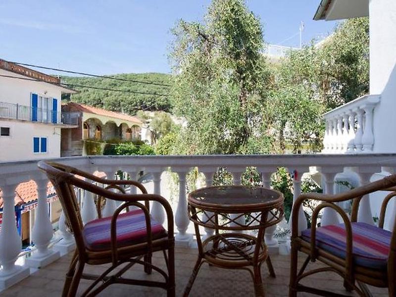 30E86F28A1B5D7E7BEE63B852F49EEEF