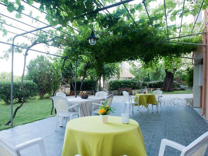 556EA6ECE853FA22665333DCFFBE463F