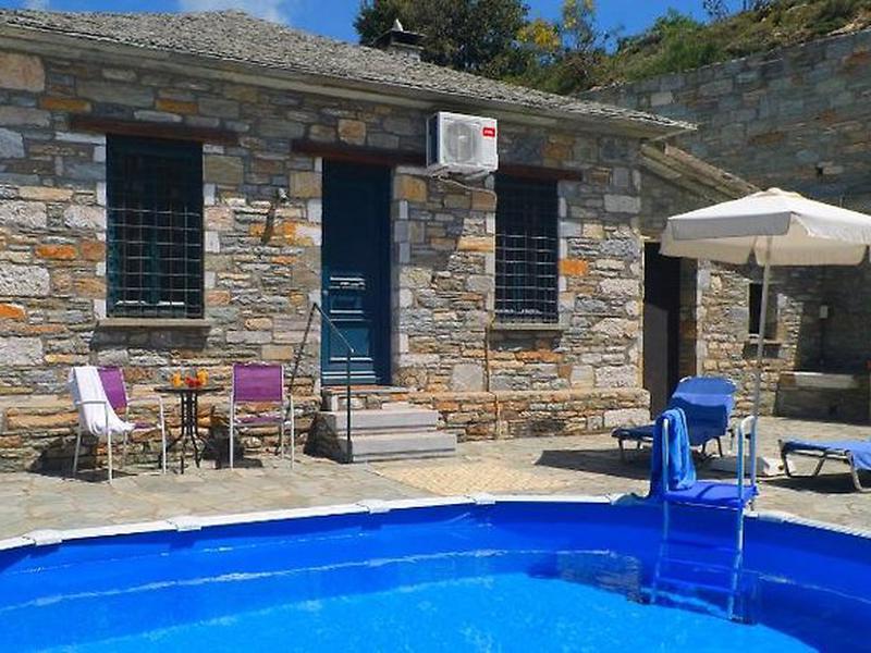 CBA40273E21762F63A1AECCD738F0393