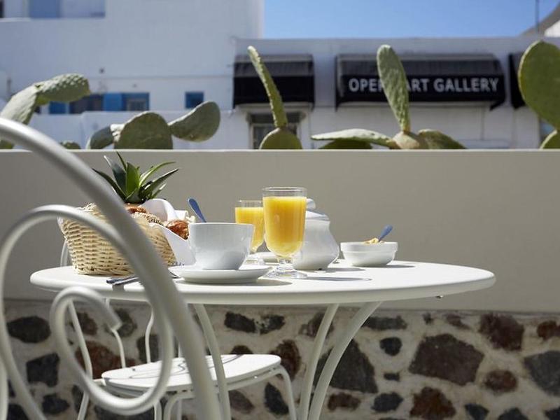 4EF581261D598D9F3B494D87D2682F81