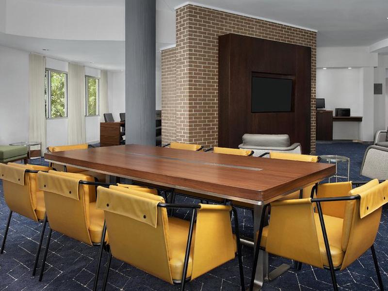 2E7104A0CB8E71EAC65698FBEB30E0AC