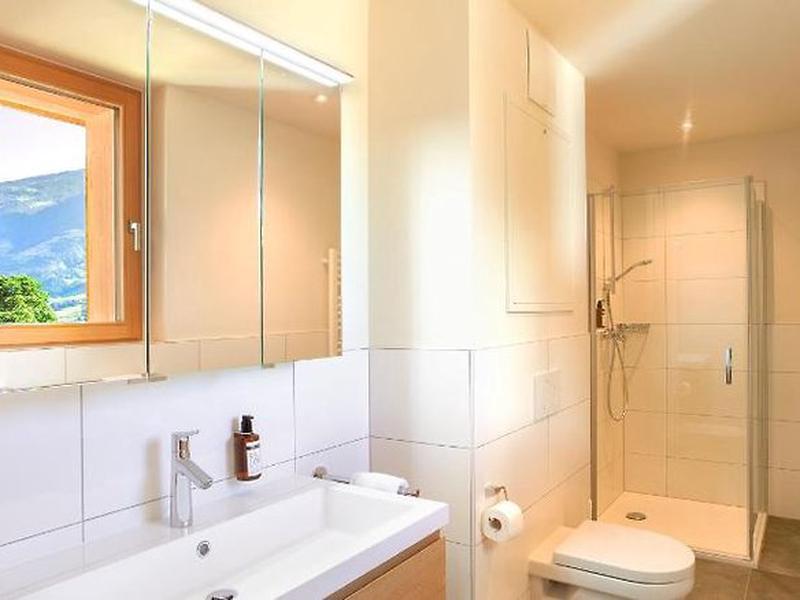 238D480953884FDB6E466F0141F09750