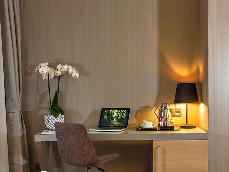 2C299DA556F2DE4E6989EECB30A67423