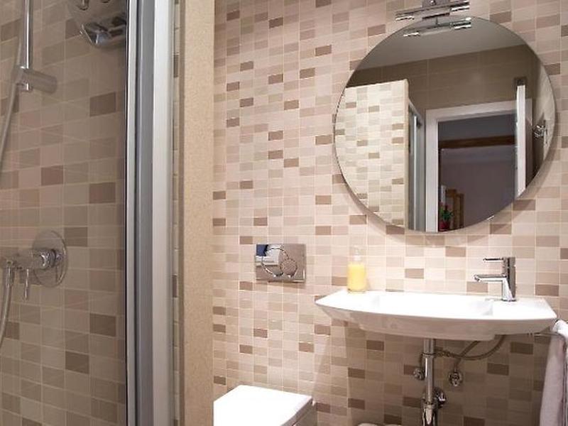 DB85207FFBECD8AEC85738F37E8629D7