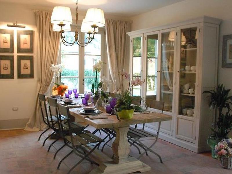 DB8CD9F7092AF66A3B6D339014F1BD24