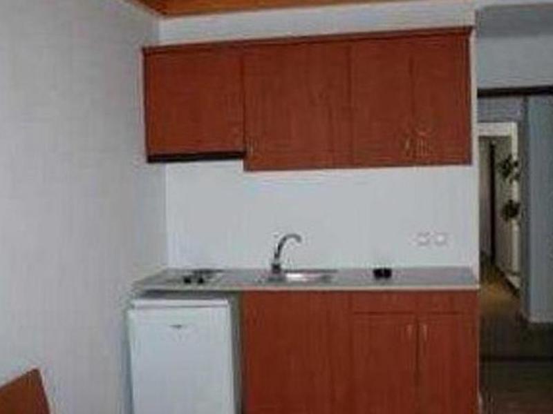 B00A1F4224235F64C3FDFDE16A42634F