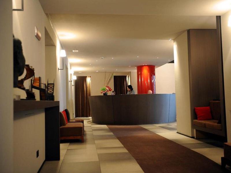 0511AA7D205A34AF8DE4BBF2780F6868