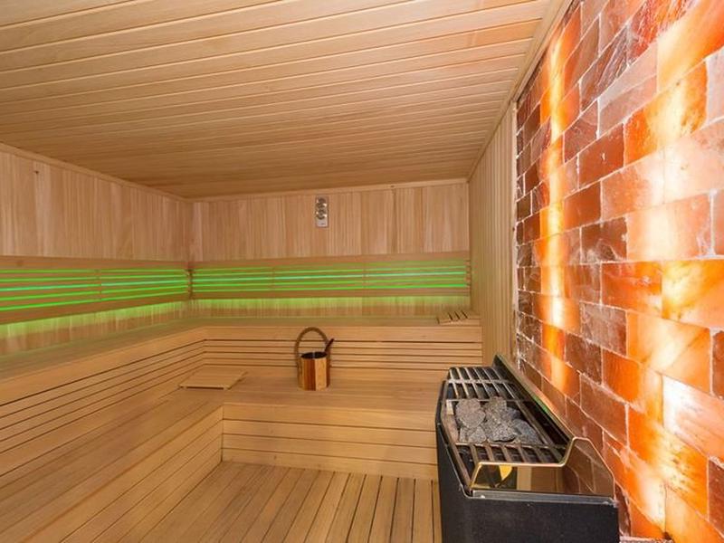 E87147336080003458DAF89091889253