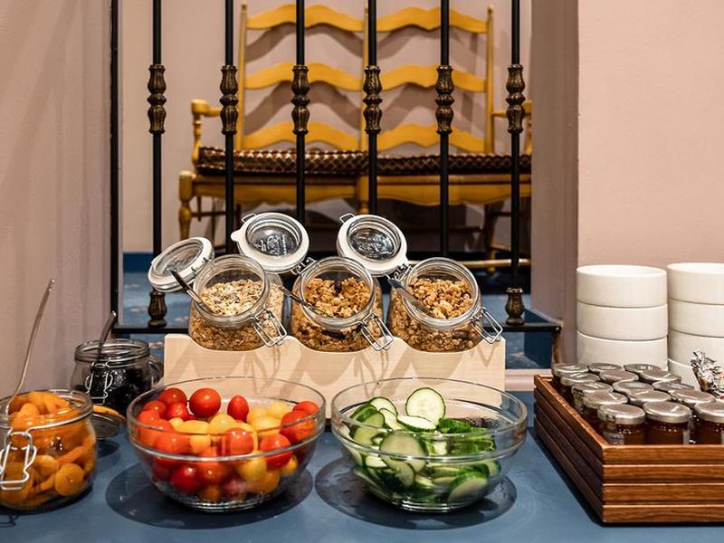 5C6DFA037B96582DF97AC56EEC16963B