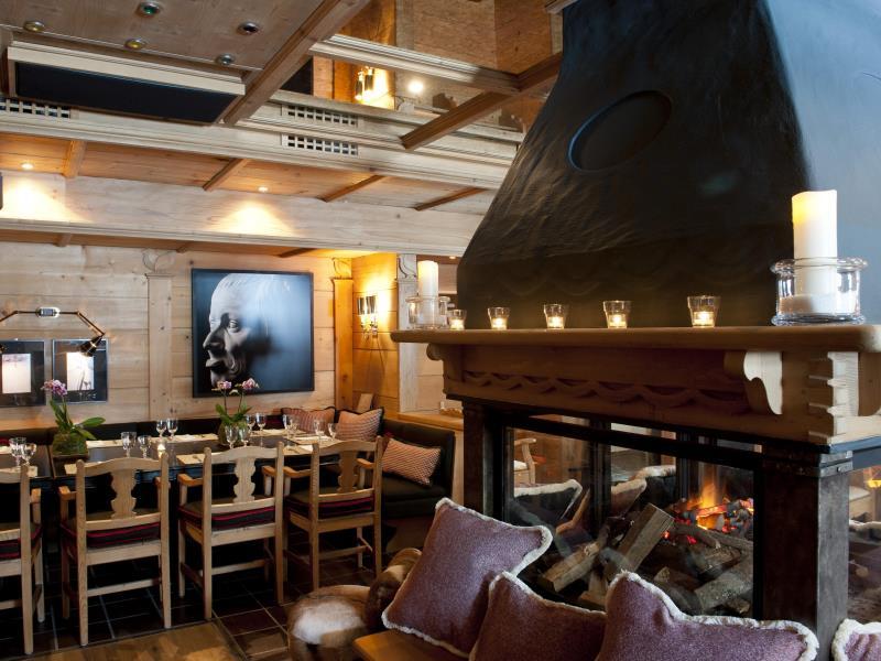 1301B3C8C2FEA6C2829BAEA26D8B7FDB