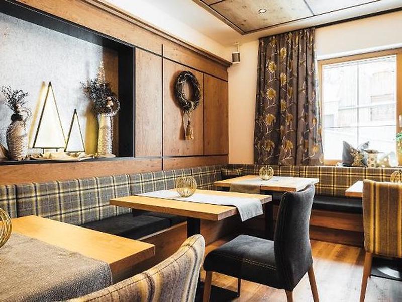 729E25F7FA1D38A3D89915D89BF6F38E