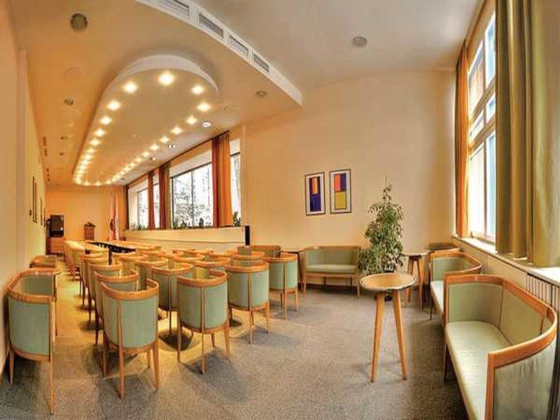 027F567D38D5E1AC103672819CD57AEF