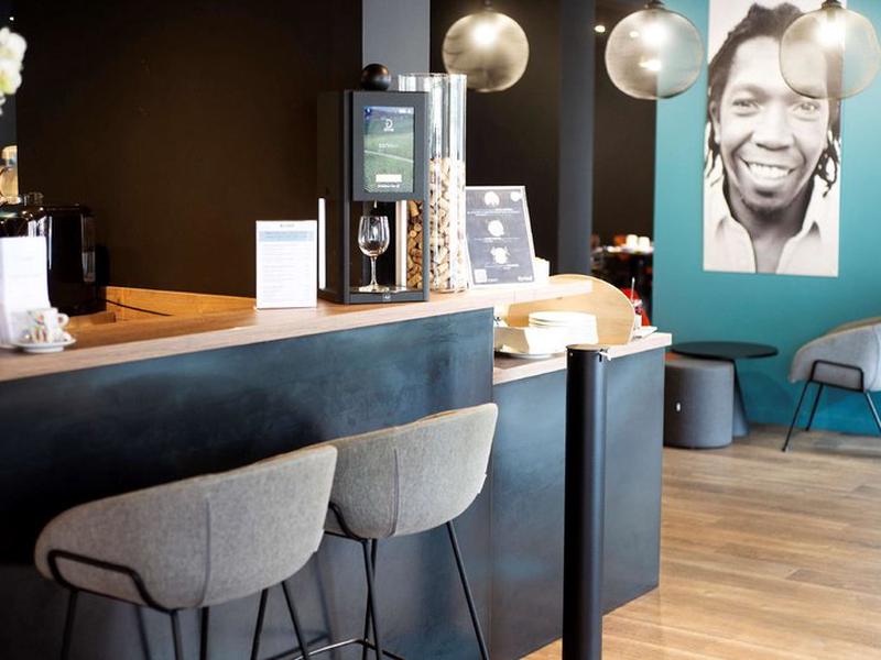 5A69C033B9C00D2BBE47410129E7E8E8