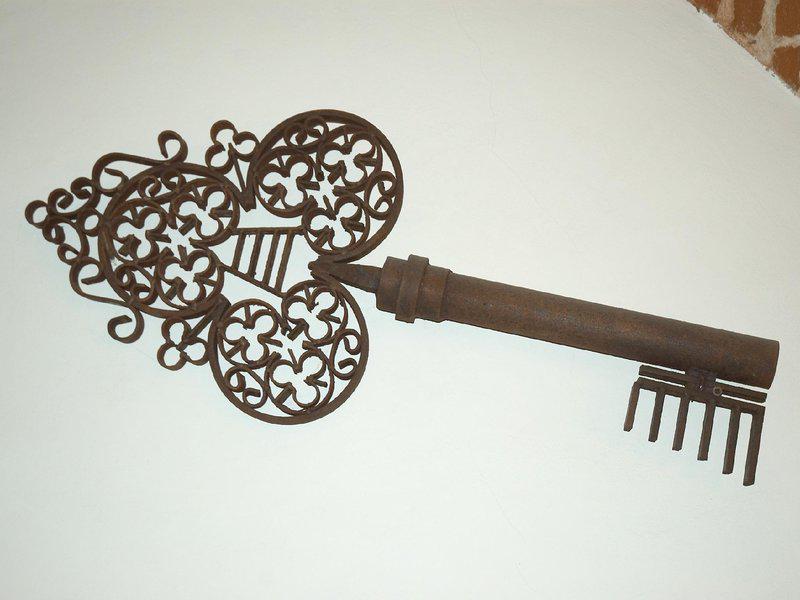 2B77DDD491FD579F0D34974B757A2A72